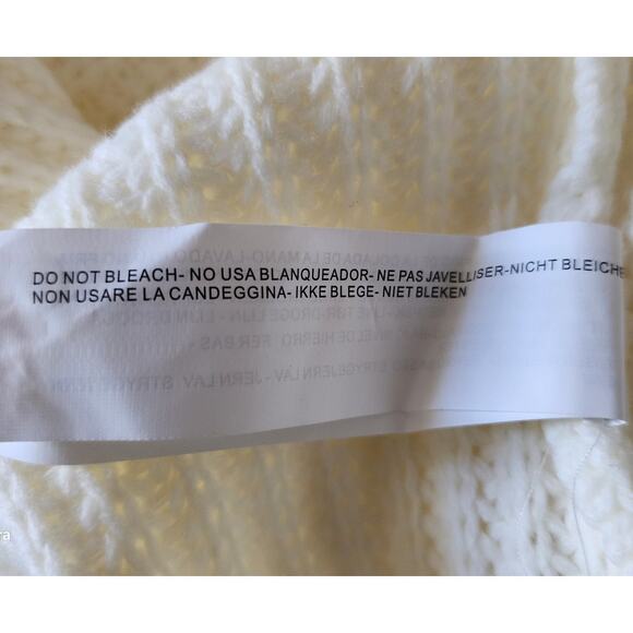 JustFab Cream White Cowel Neck Cheveron Pattern Long Sleeve Sweater Womens Small - Picture 9 of 10